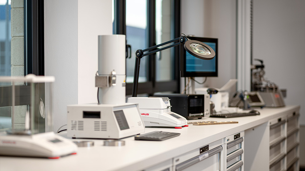 Controllo Qualità di Materie Plastiche